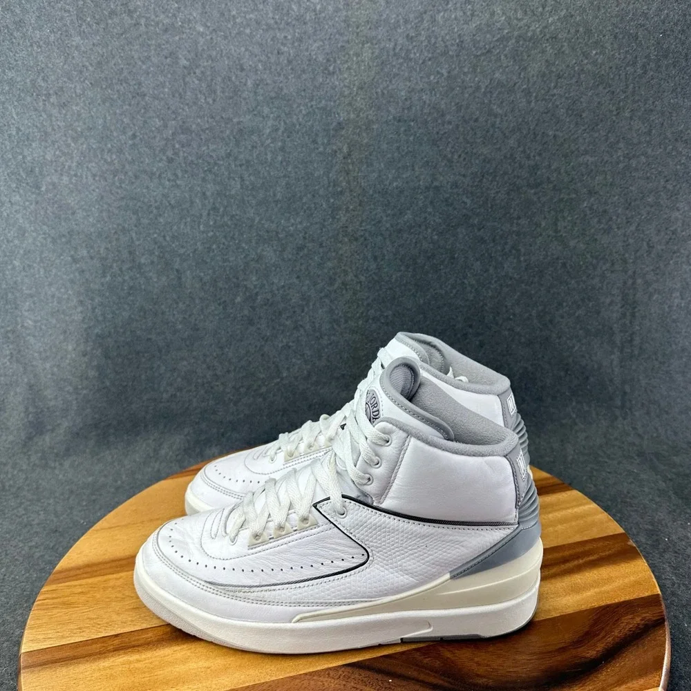 Air Jordan 2 Retro White Cement Grey Sail Black Men's Size 8 DR8884-100